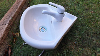 Rohové umyvadlo Jika s baterií a výpusí atd - 3