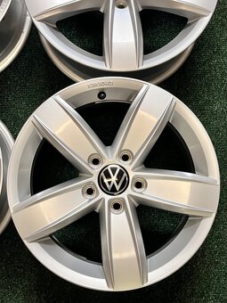 5x112 R16 Originál VW T-Roc / Corvara - jako nové - ET 43 - 3