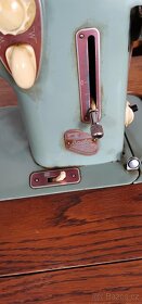 Prodám šicí stroj Lada 236 - 3