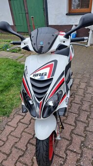 PIAGGIO NRG POWER 5 - 3