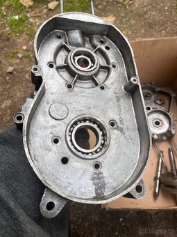 Babeta díly motoru - 3
