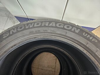 275/45 R20 - 3