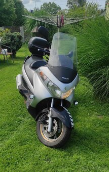 Suzuki Burgman 125 - 3