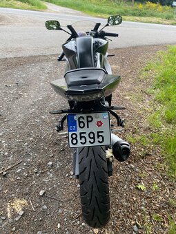 Yamaha yzf r125 - 3