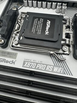 ASROCK X870 Pro RS WIFI - AM5 - DDR5 - záruka - 3
