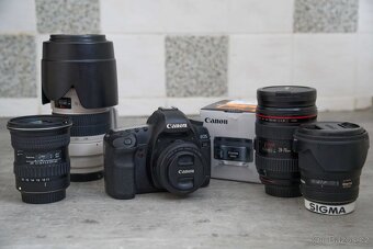 Canon 5D Mark ii + 5 objektivů a příslušenství - 3