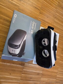 Samsung oculus Gear VR SM-R322 - 3