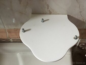 Waterpik Ultra WP100E + držák na zeď - 3