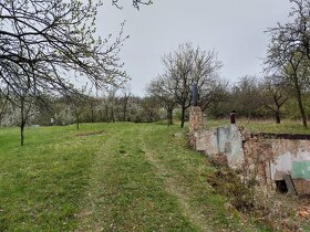 Pozemek s možností stavby chaty - 3