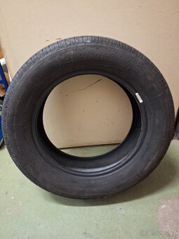 205/60 R16 92V - 3