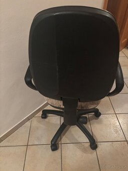 Otočná kancelářská židle - 3