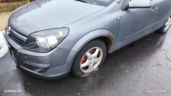 Na náhradní díly nebo opravu - 3