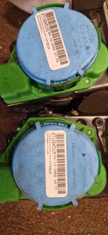 Levy pravy predni pas Audi A4 B8 8K - 3