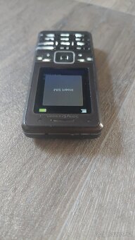 Sonyericsson k770i - 3