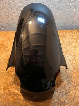 Přední blatník na HONDA CBR600RR PC37 05-06 - 3