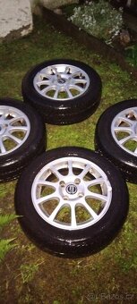Kola Volvo r15 - 3