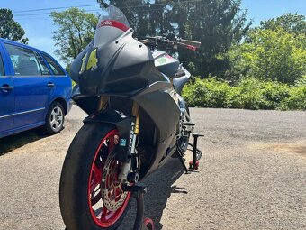 Aprilia Tuono V4R 1000 APRC RACE - 3