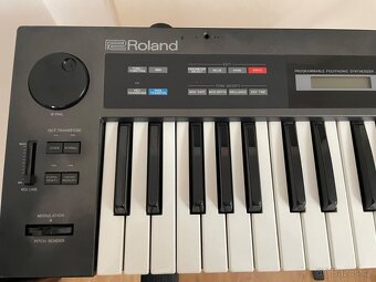 Roland Juno1 - 3
