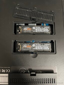 Synology DS1522+, 10GB ethernet, 32 GB RAM, 2x500 GB caching - 3