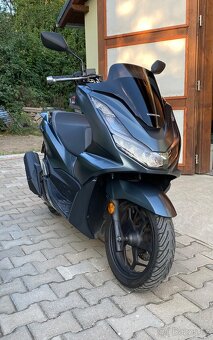Skútr Honda PCX 125 rv. 2022 - 3
