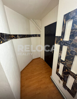 Byt 1+1, 43 m²,  klidné bydlení kousek od Prahy - 3