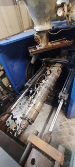 Vstřikovací lis na plasty TEDERIC TRX 100V - 3