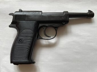 Expanzní pistole Walter P38 - 3