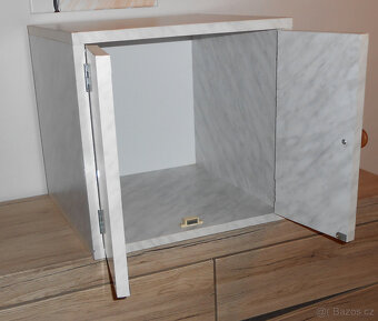 Dřevěná skříňka - 3