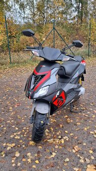 Aprilia SR 50 R 2018 - 3
