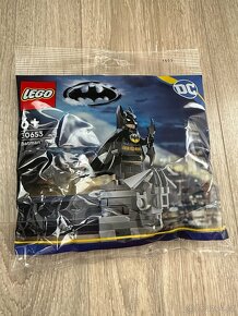 LEGO 30653 Batman z roku 1992 - 3