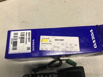 Protikus pásu na VOLVO XC90, model 2012 - originální díl - 3