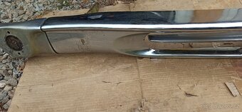 PRODÁM NA TATRA 603 ZADNÍ NÁRAZNÍK - 3