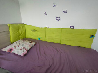 mantinel k posteli - 3