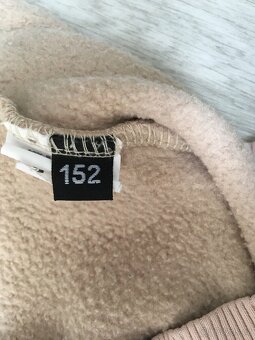 Dívčí tepláková souprava, vel. 152 - 3