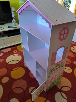 Domeček pro Barbie - 3