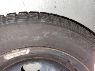 Zimní pneumatiky s diskem 165/70 R 14 - 3