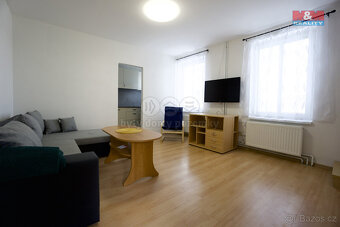 Pronájem bytu 3+1, 52 m², Zlín, ul. Mostní - 3
