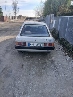 Ford Escort Mk3 - 3