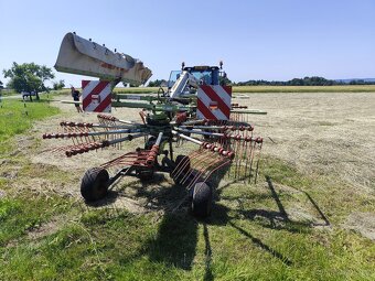 Shrnovač píce Claas LINER 650 Twin - 3