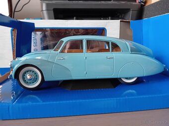 Tatra, Peugeot, Renault, McLaren, Porsche a Ford 1:18 MCG - 3