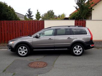 2011 Volvo XC70 2,4 D5 4x4 151kW s manuální převodovkou - 3