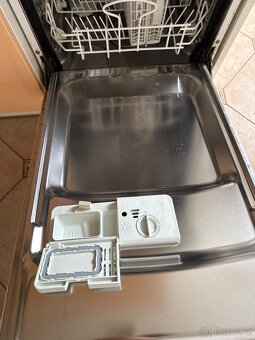 Prodám myčku Whirlpool - 3