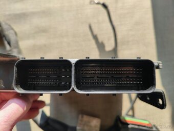 CAYENNE 957 4.8 V8 TURBO RIDICI JEDNOTKA ECU 5WP46503 05 RBG - 3