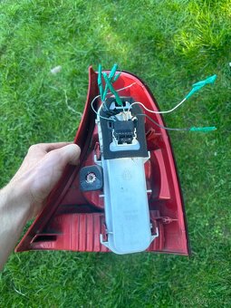 zadní světla renault clio 2 facelift - 3