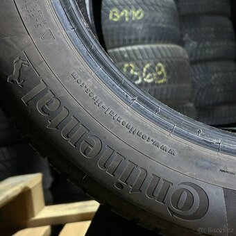 Zimní pneu 235/55 R17 103V Continental 6,5mm - 3