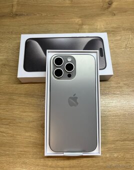 iPhone 16 Pro 128 GB Natural Titanium - 3