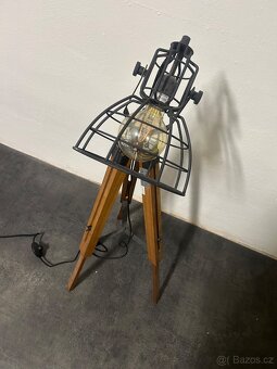 Stojací lampa - ateliér - 3