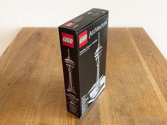 nové Lego Architecture 21003 Seattle Space Needle - 3