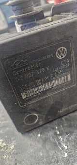 Řídící jednotka ABS 1K0614517H - 3