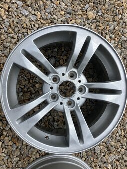 Alu kola R17 - 3